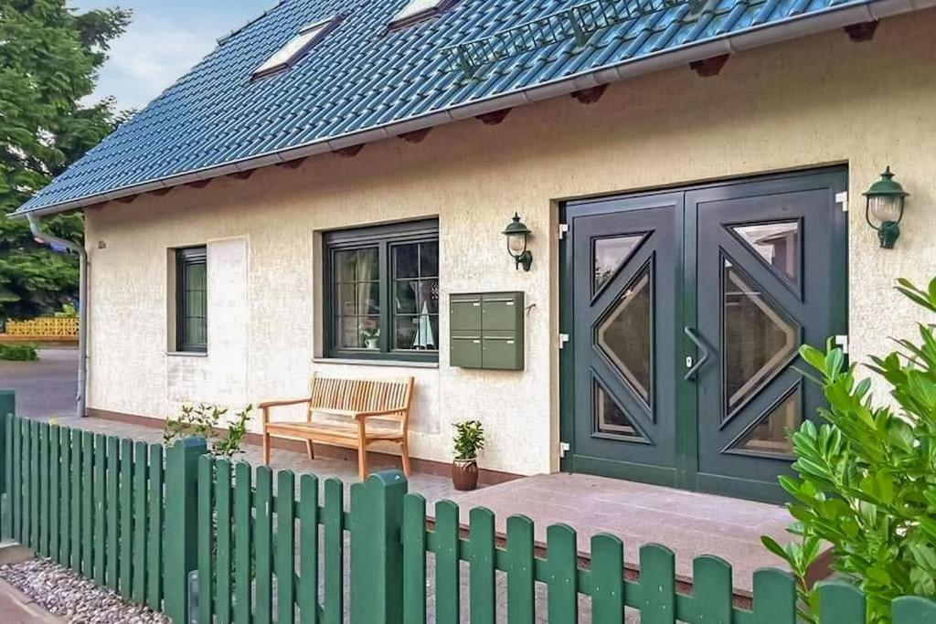 Schwalbennest In Ueckermuende Appartement Buitenkant foto